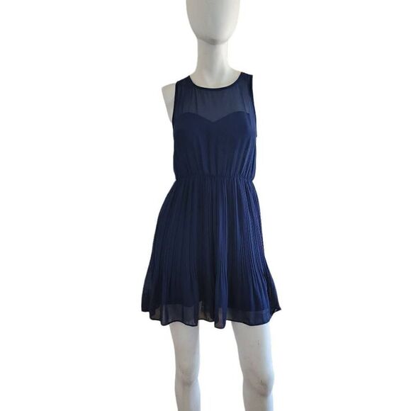 Anthropologie pins and needles womens Sz XS navy mesh Pleated dress - Picture 5 of 7